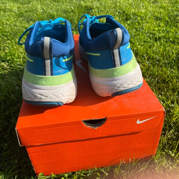 Nike React Men’s size 12 - Picture 5 of 5